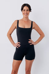 UNE PIECE in Black