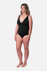 UNE PIECE in Black