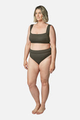 UNE PIECE in Khaki Texture