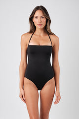 UNE PIECE in Black