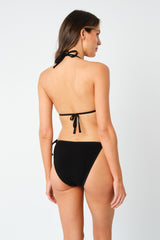 UNE PIECE in Black