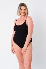 UNE PIECE in Black