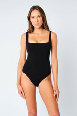 UNE PIECE in Black