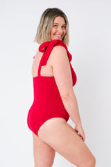 UNE PIECE in Red