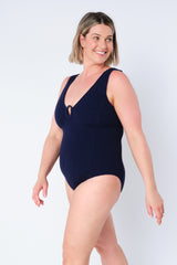 UNE PIECE in Navy