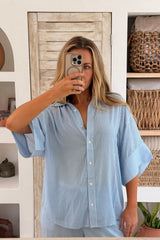 UNE PIECE in Blue and White
