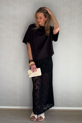 UNE PIECE in Black