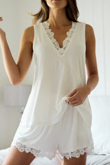 UNE PIECE in Ivory