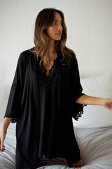 UNE PIECE in Black