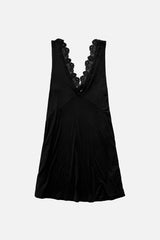 UNE PIECE in Black