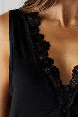 UNE PIECE in Black