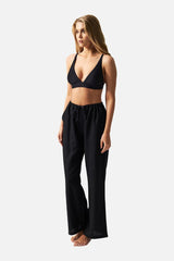 UNE PIECE in Black