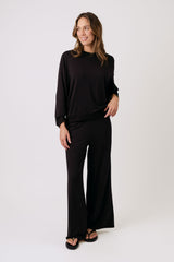 UNE PIECE in Black