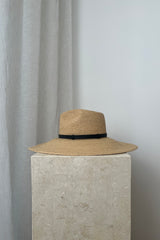 UNE PIECE in Black