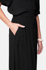 UNE PIECE in Black