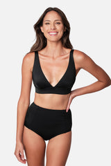 UNE PIECE in Black