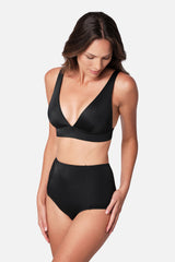 UNE PIECE in Black