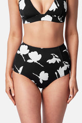 UNE PIECE in Magnolia Silhouette Black