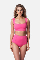 UNE PIECE in Pink