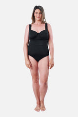 UNE PIECE in Black