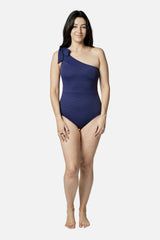 UNE PIECE in Navy