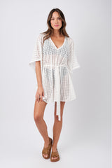 UNE PIECE in White