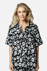 UNE PIECE in Daisy Silhouette Black