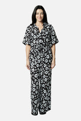 UNE PIECE in Daisy Silhouette Black