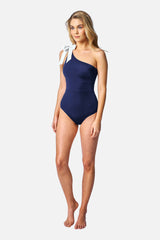 UNE PIECE in Navy