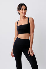 UNE PIECE in Black