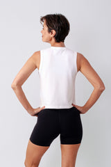 UNE PIECE in White