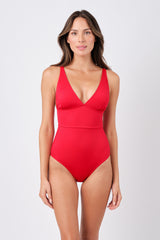 UNE PIECE in Red