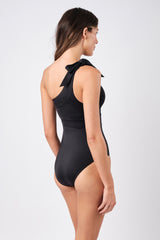 UNE PIECE-Classic One Shoulder BLACK
