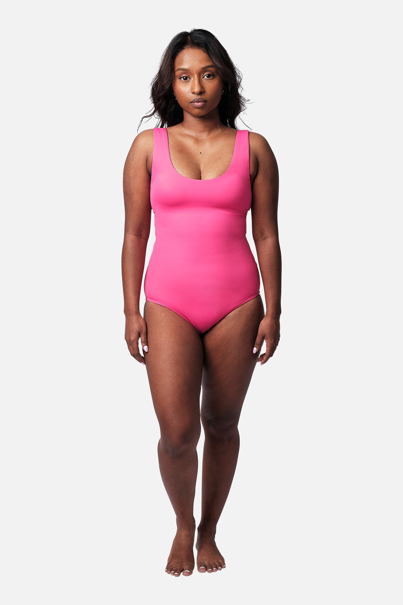 UNE PIECE-Classic Scoop Neck One Piece PINK
