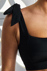UNE PIECE in Black