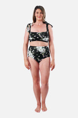 UNE PIECE in London Botanical Black