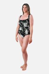 UNE PIECE in London Botanical Black