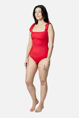 UNE PIECE Classic Square Neck in Red