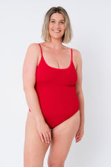 UNE PIECE in Red