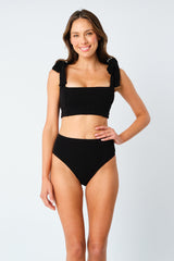 UNE PIECE in Black