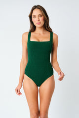 UNE PIECE in Forest Green