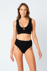 UNE PIECE in Black