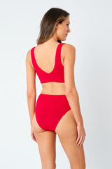 UNE PIECE in Red