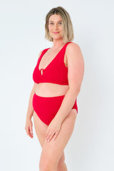 UNE PIECE in Red