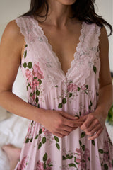 UNE PIECE in Vintage Romantique Pink