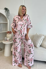 UNE PIECE in Vintage Romantique Pink