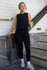 UNE PIECE in Black