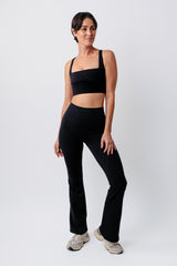 UNE PIECE in Black