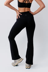 UNE PIECE in Black