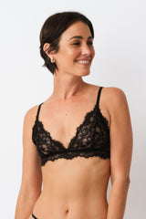 UNE PIECE in Black